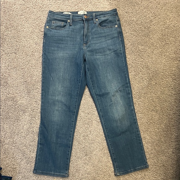 Universal Thread Women's Classic Blue Straight Leg Jeans - Picture 1 of 5